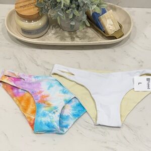 Fused bathing suit bottoms 1 NWT - 1 NWOT size Large